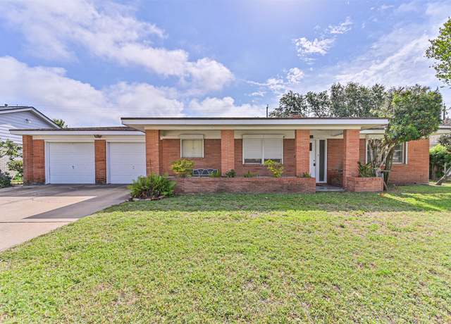 Property at 2920 Heron Dr, Galveston, TX 77551, 3 beds, 2 baths