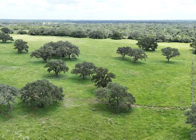 Property at 3653 Kaiser-adams Rd, Yoakum, TX 77995