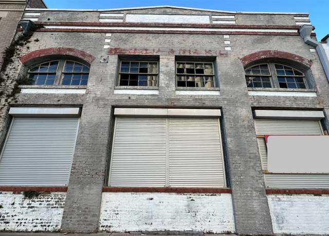 Property at 1924 Mechanic St, Galveston, TX 77550