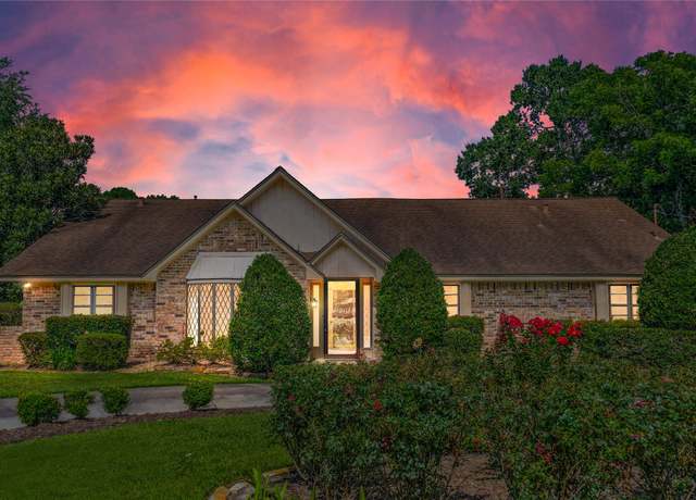 Property at 3435 Anderson Rd, Baytown, TX 77521, 4 beds, 3.5 baths