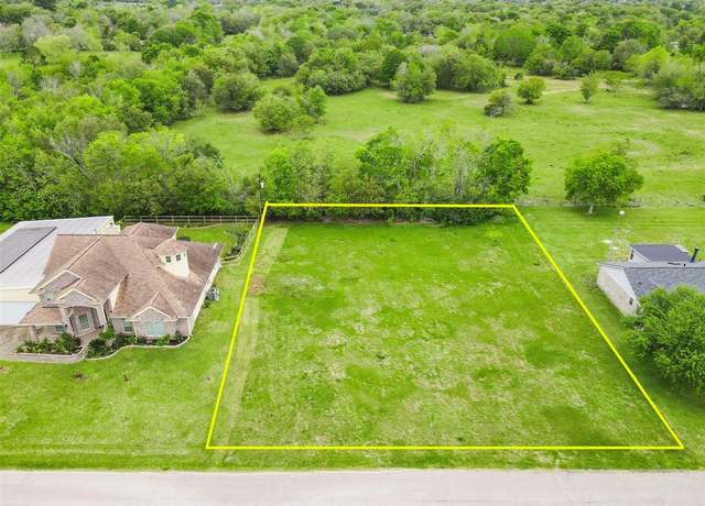 Property at 19 Hal Mcclain, Manvel, TX 77578