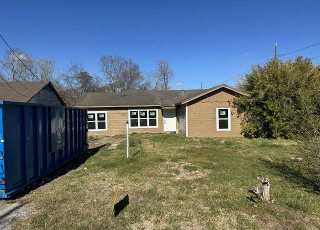 Property at 2110 Leight St, Beaumont, TX 77703, 3 beds, 1 bath