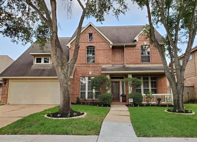 Property at 5439 Emerald Pointe Ln, Sugar Land, TX 77479, 4 beds, 3.5 baths