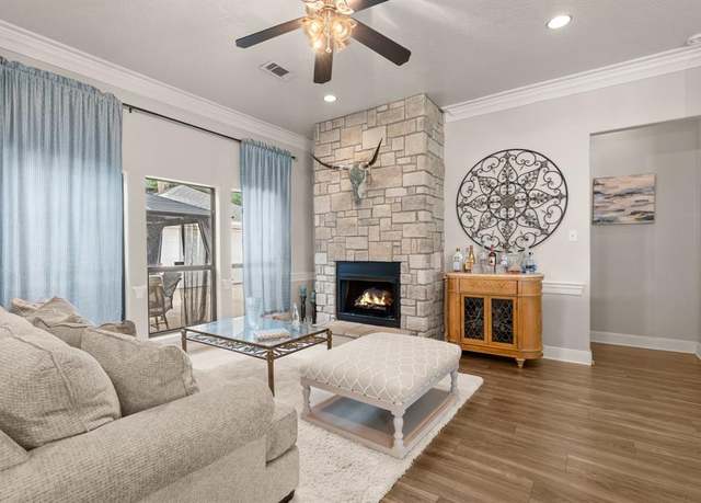 Property at 181 Wyndemere Dr, Montgomery, TX 77356, 3 beds, 2 baths