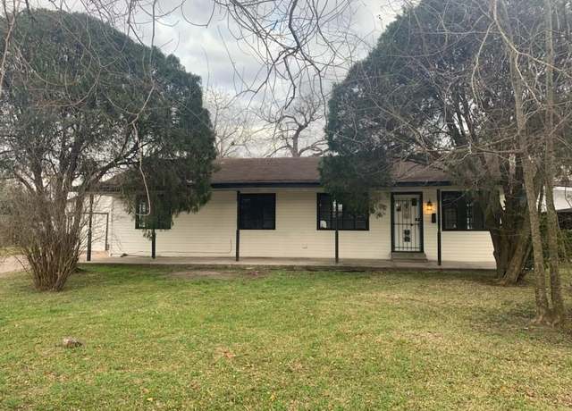 Property at 6109 Wayland St, Houston, TX 77021, 3 beds, 2 baths