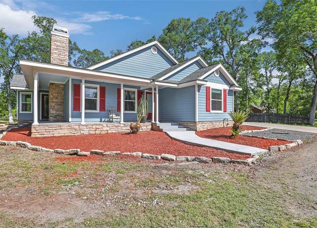 Property at 20418 Deer Run Rd, Damon, TX 77430, 4 beds, 3 baths