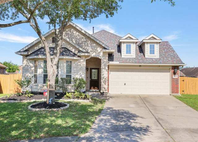 Property at 2858 Torano, League City, TX 77573, 4 beds, 3 baths
