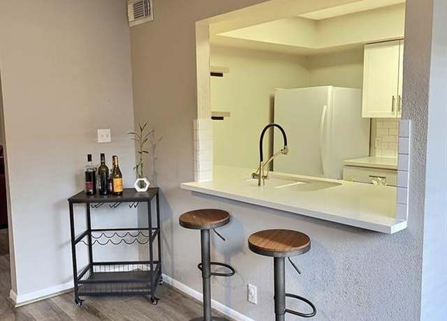 Property at 8101 Amelia Rd Unit 407 D, Houston, TX 77055, 3 beds, 2.5 baths