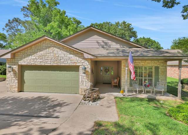 Property at 251 Lake Oaks Blvd, Coldspring, TX 77331, 3 beds, 2.5 baths