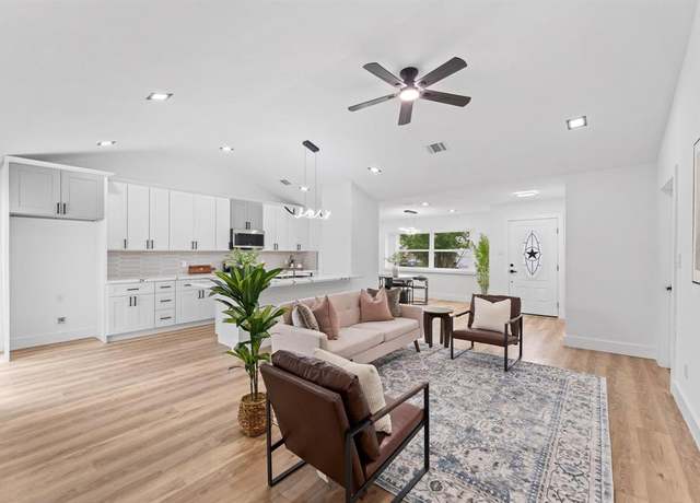 Property at 12103 Bay Cedar Dr, Houston, TX 77048, 3 beds, 2 baths