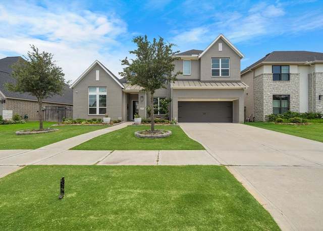 Property at 4411 Windy Oaks Dr, Fulshear, TX 77441, 5 beds, 4.5 baths