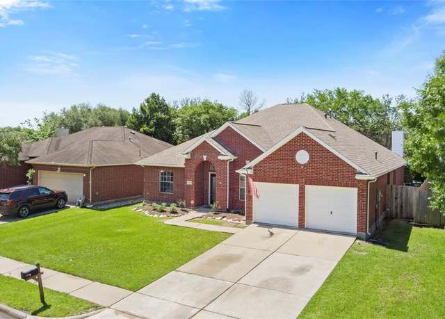 Property at 3019 Rolling Fog Dr, Friendswood, TX 77546, 3 beds, 2 baths