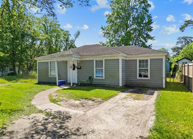 Property at 1885 E Lucas Dr, Beaumont, TX 77703, 3 beds, 1 bath