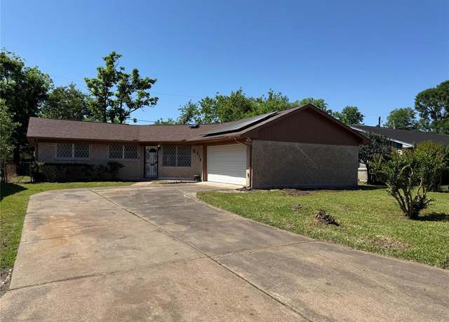 Property at 5218 Greylog Dr, Houston, TX 77048, 4 beds, 2 baths