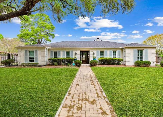 Property at 7802 Oldhaven St, Houston, TX 77074, 3 beds, 2 baths