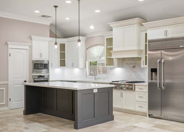 Property at 6403 Parkriver Xing, Sugar Land, TX 77479, 2 beds, 2.5 baths