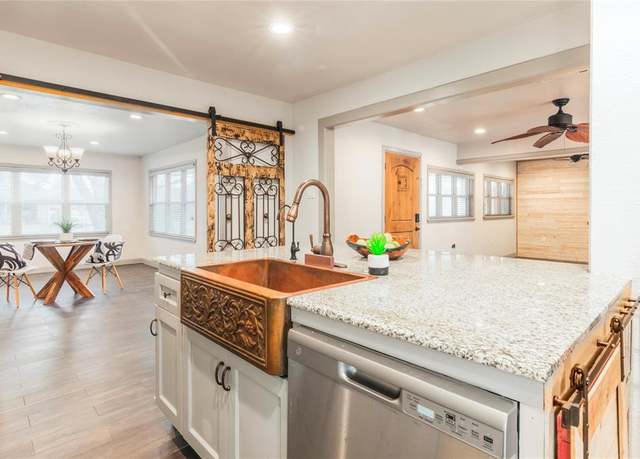 Property at 2717 Belmont St, Dickinson, TX 77539, 2 beds, 2 baths