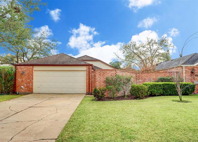 Property at 13019 Stancliff Oaks St, Sugar Land, TX 77478, 2 beds, 2 baths