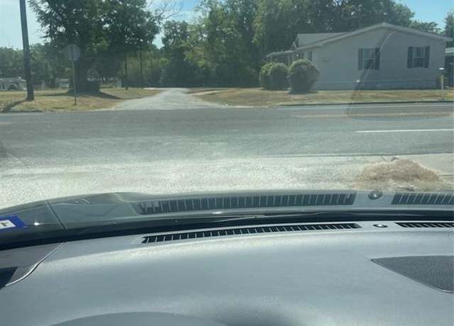 Property at 1200 Ashville St, Navasota, TX 77868