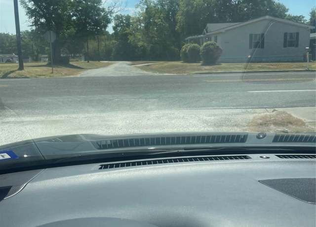 Property at 1200 Ashville St, Navasota, TX 77868