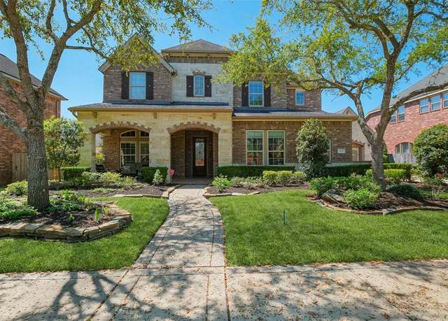 Property at 5206 Briarwick Meadow Ln, Sugar Land, TX 77479, 5 beds, 4.5 baths