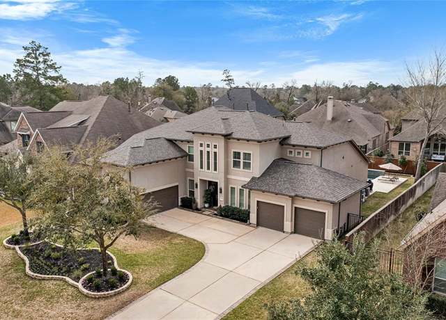 Property at 139 Ballantyne Dr, Montgomery, TX 77316, 5 beds, 4.5 baths