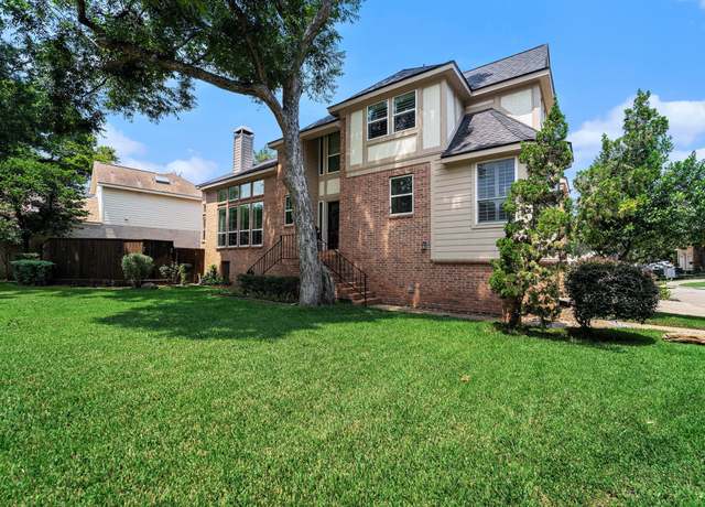 Property at 12815 Kingsbridge Ln, Houston, TX 77077, 3 beds, 2.5 baths