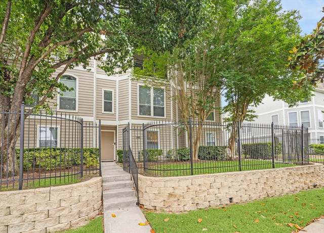 Property at 1244 W 18th St, Houston, TX 77008, 2 beds, 2 baths
