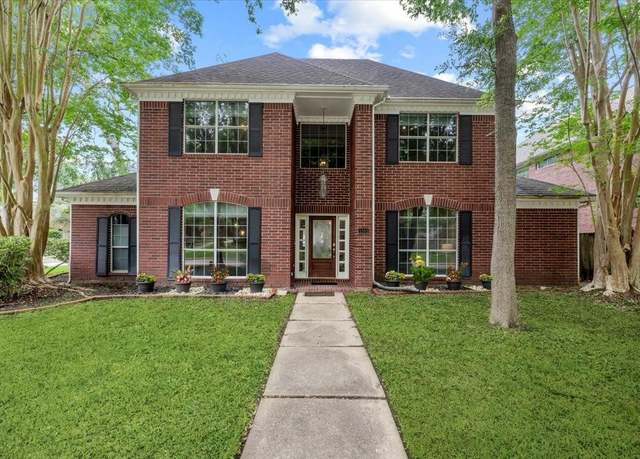 Property at 1103 Glendale Dr, Sugar Land, TX 77479, 4 beds, 3.5 baths