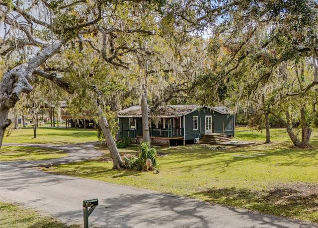 Property at 623 County Road 297, Sargent, TX 77414, 2 beds, 2 baths