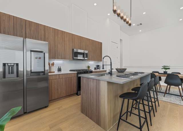 Property at 4325 Arlington St, Houston, TX 77022, 3 beds, 3.5 baths