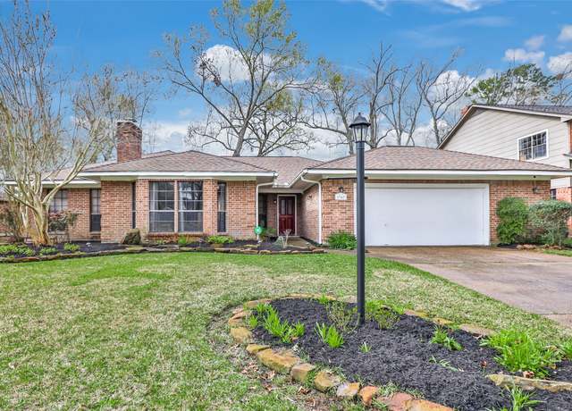 Property at 1747 Cloister Dr, Crosby, TX 77532, 3 beds, 2 baths