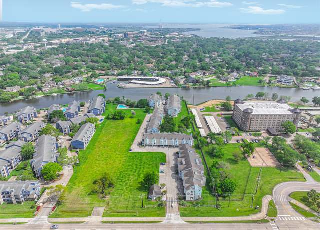 Property at 18617 Egret Bay Blvd #1112, Webster, TX 77058, 2 beds, 2 baths