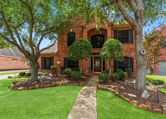 Property at 4210 Rainfall Dr, Pasadena, TX 77505, 4 beds, 2.5 baths