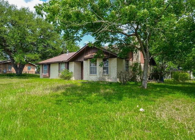 Property at 509 S Avenue A, Bellville, TX 77418, 3 beds, 1 bath