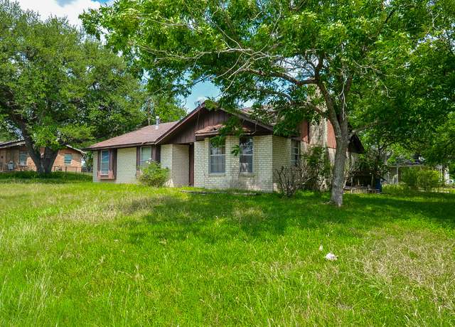 Property at 509 S Avenue A, Bellville, TX 77418, 3 beds, 1 bath