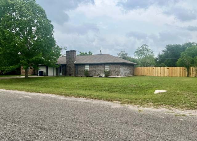 Property at 1301 Cherie Brook Dr, Goliad, TX 77963, 3 beds, 2 baths