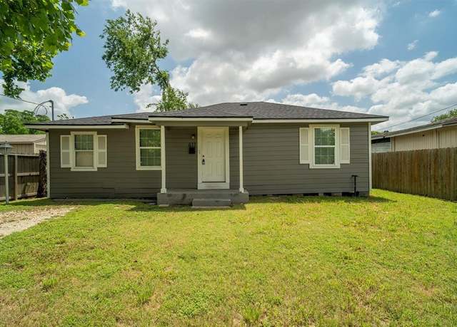 Property at 611 93rd St, Houston, TX 77012, 3 beds, 2 baths