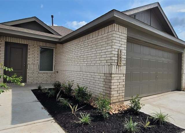 Property at 16858 Great Highlands Dr, Hockley, TX 77447, 4 beds, 2 baths