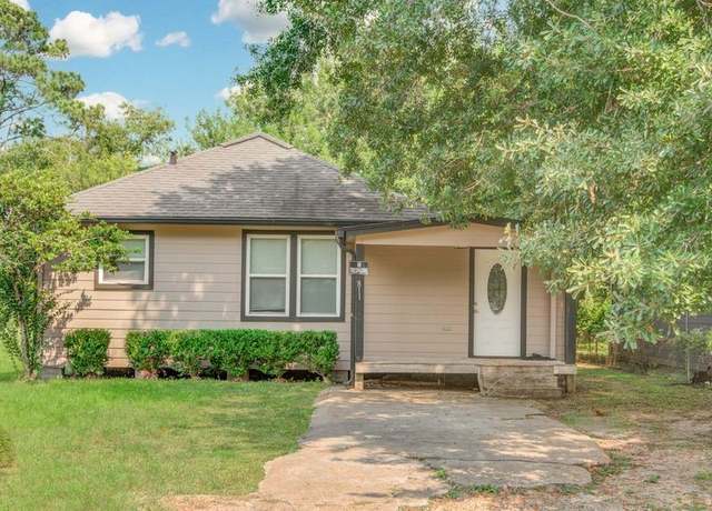Property at 811 S Morgan St, Angleton, TX 77515, 3 beds, 1.5 baths
