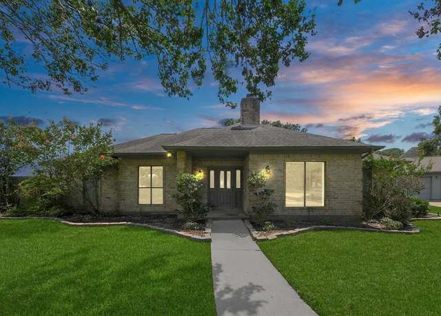 Property at 901 Millstone Ct, Sugar Land, TX 77498, 4 beds, 2.5 baths