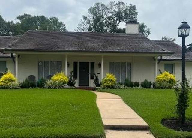 Property at 10047 Doliver Dr, Houston, TX 77042, 3 beds, 2.5 baths