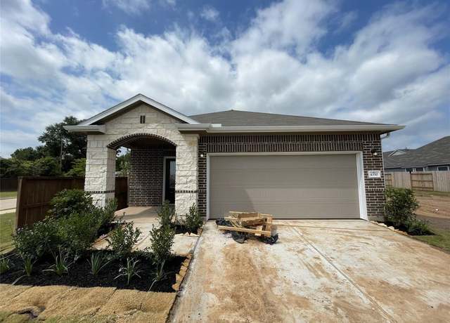 Property at 4350 Maple Root Ln, Pinehurst, TX 77362, 3 beds, 2.5 baths