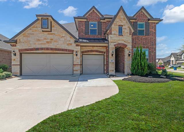 Property at 423 Round Top St, Webster, TX 77598, 4 beds, 3.5 baths