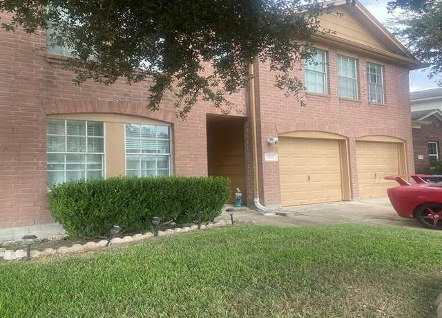 Property at 13510 Naples Bridge Rd, Sugar Land, TX 77498, 4 beds, 2.5 baths