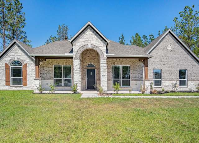 Property at 13459 Maverick Trl, Conroe, TX 77303, 3 beds, 2.5 baths
