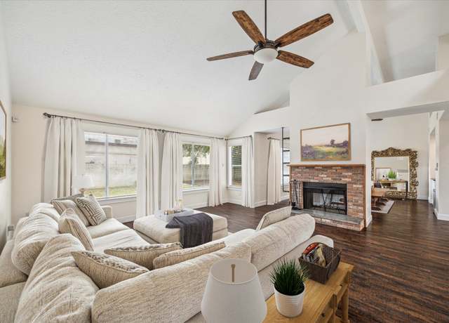 Property at 11631 Snowmass Dr, Houston, TX 77070, 3 beds, 2.5 baths
