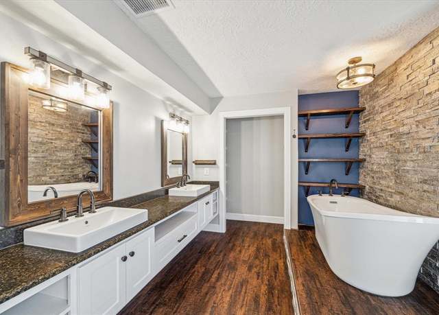Property at 11631 Snowmass Dr, Houston, TX 77070, 3 beds, 2.5 baths
