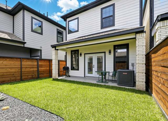 Property at 5209 Canal St, Houston, TX 77011, 3 beds, 2.5 baths