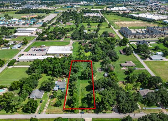 Property at 703 North Rd, Baytown, TX 77521
